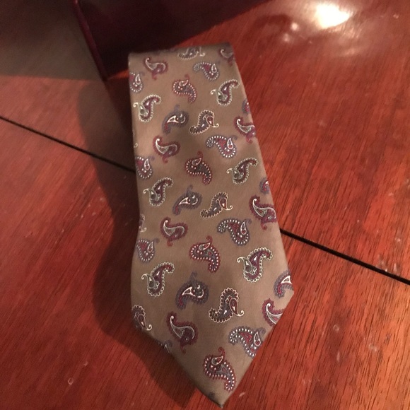 Christian Dior Designer Italian Silk Paisley Tie - Picture 3 of 3